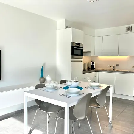 Zicht Op Zee 0401 아파트